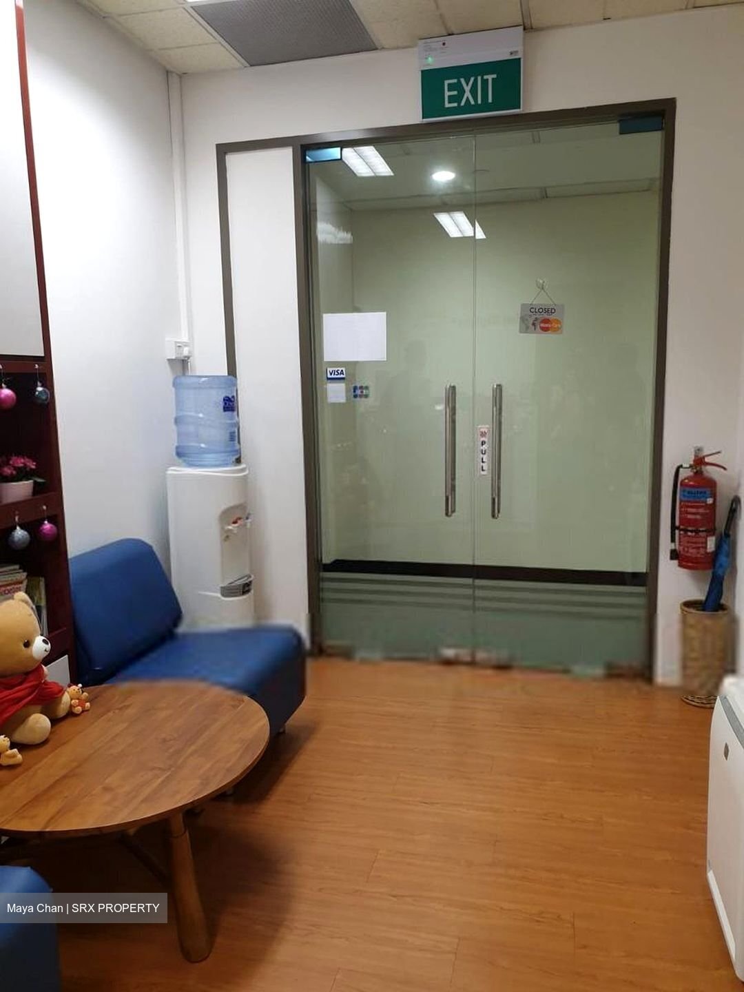 Lucky Plaza (D9), Retail #457452271
